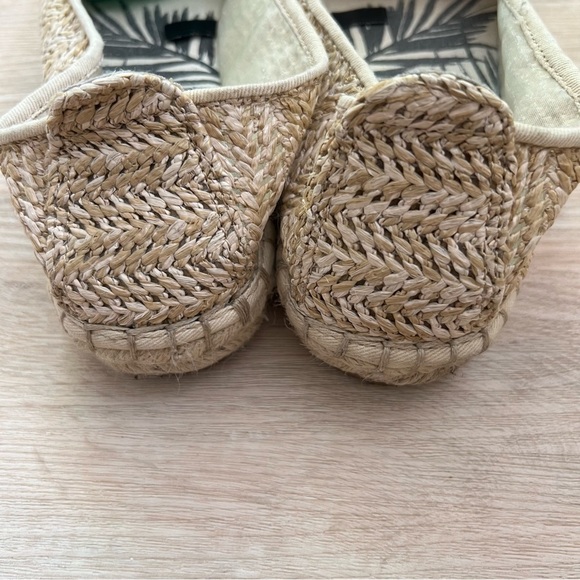 DV Dolce Vita Woven Wicker/Straw Neutral Tones Espadrille Flats - Picture 5 of 6